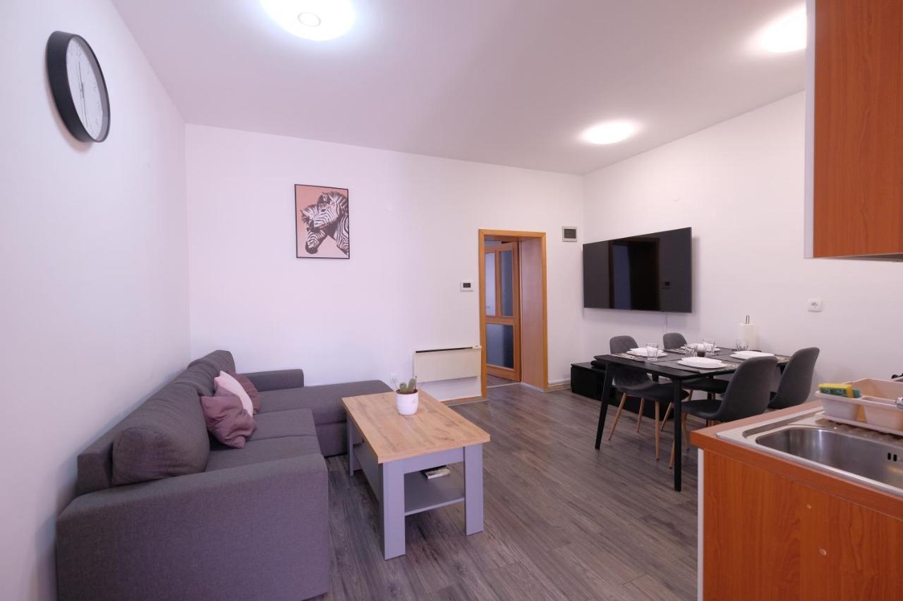 Apartment Klea - Cosy, Near City Center Πούλα Εξωτερικό φωτογραφία