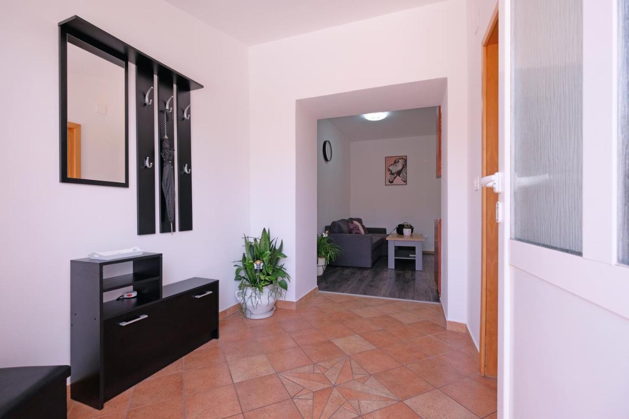 Apartment Klea - Cosy, Near City Center Πούλα Εξωτερικό φωτογραφία